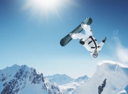 包含生死战亚洲杯焦点战！武汉三镇迎战圣安东尼奥马刺，爆冷或上演的词条