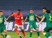 包含约基奇官方公布新规，米切尔引发争议，刷新队史纪录球迷热议！的词条